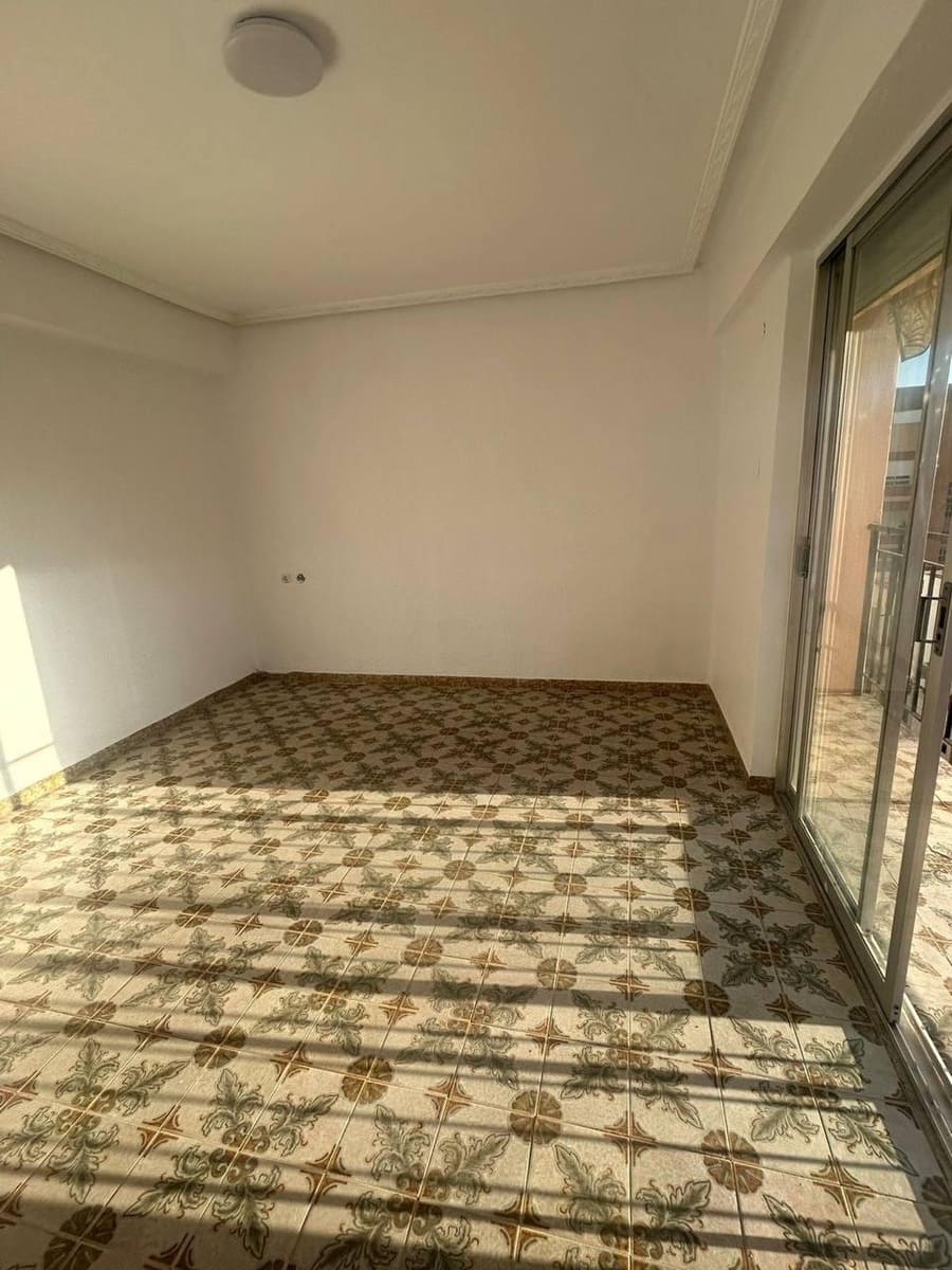 4 soveværelse Lejlighed til salg i Paterna - € 185.000 (Ref: 9806506)