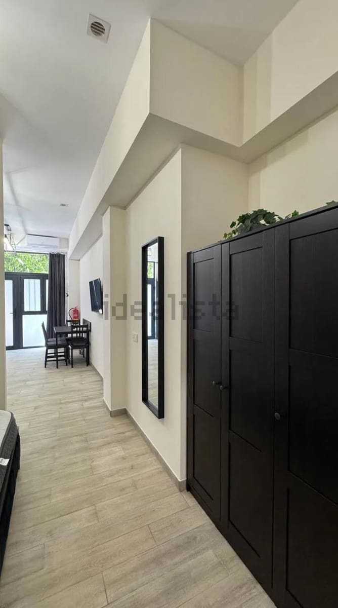 Loft til salgs i Valencia by - € 190 000 (Ref: 9806507)