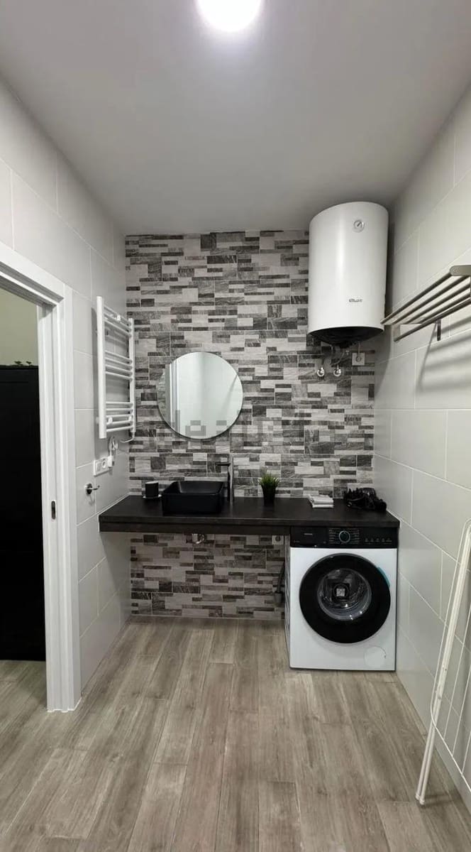 Loft til salgs i Valencia by - € 190 000 (Ref: 9806507)