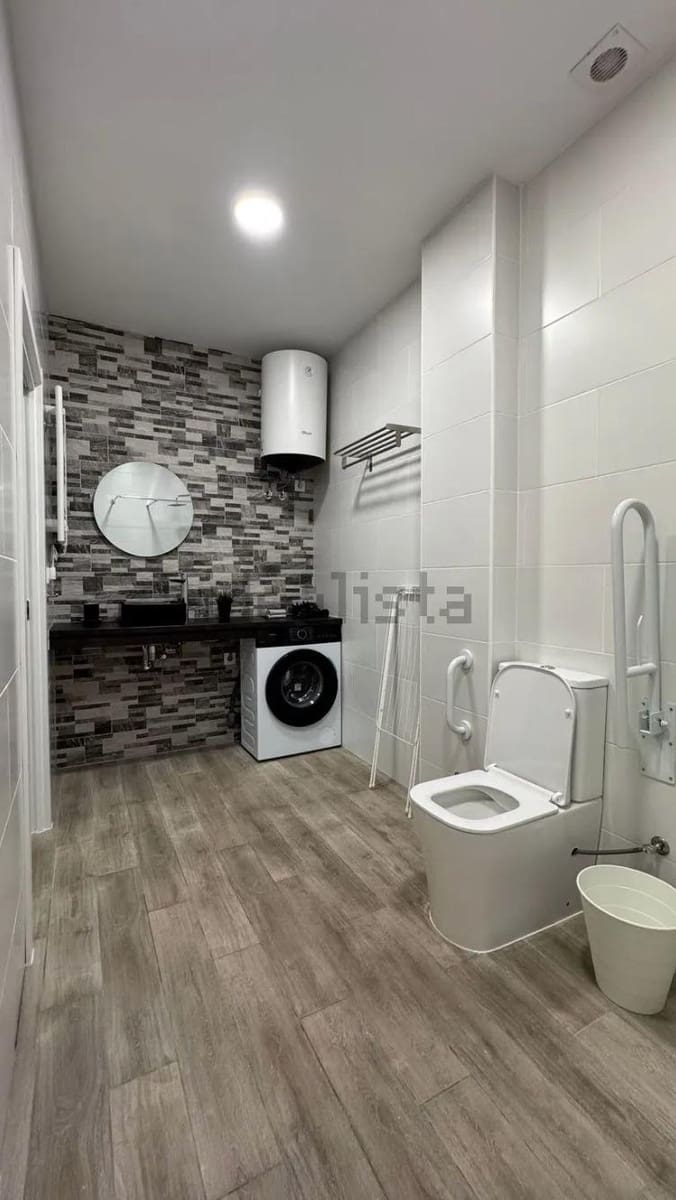 Loft til salgs i Valencia by - € 190 000 (Ref: 9806507)