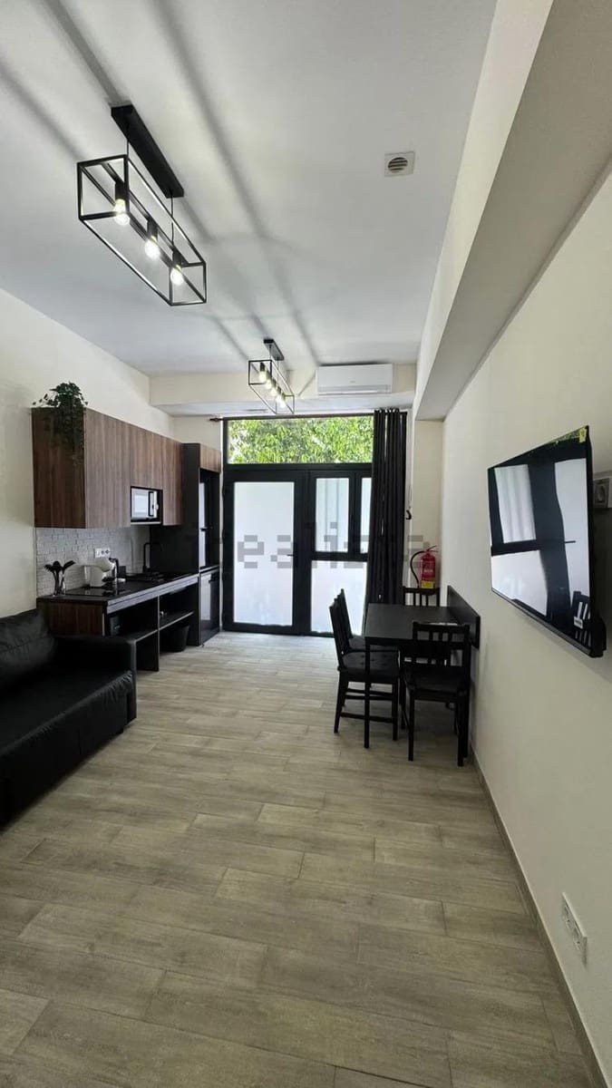 Loft til salgs i Valencia by - € 190 000 (Ref: 9806507)