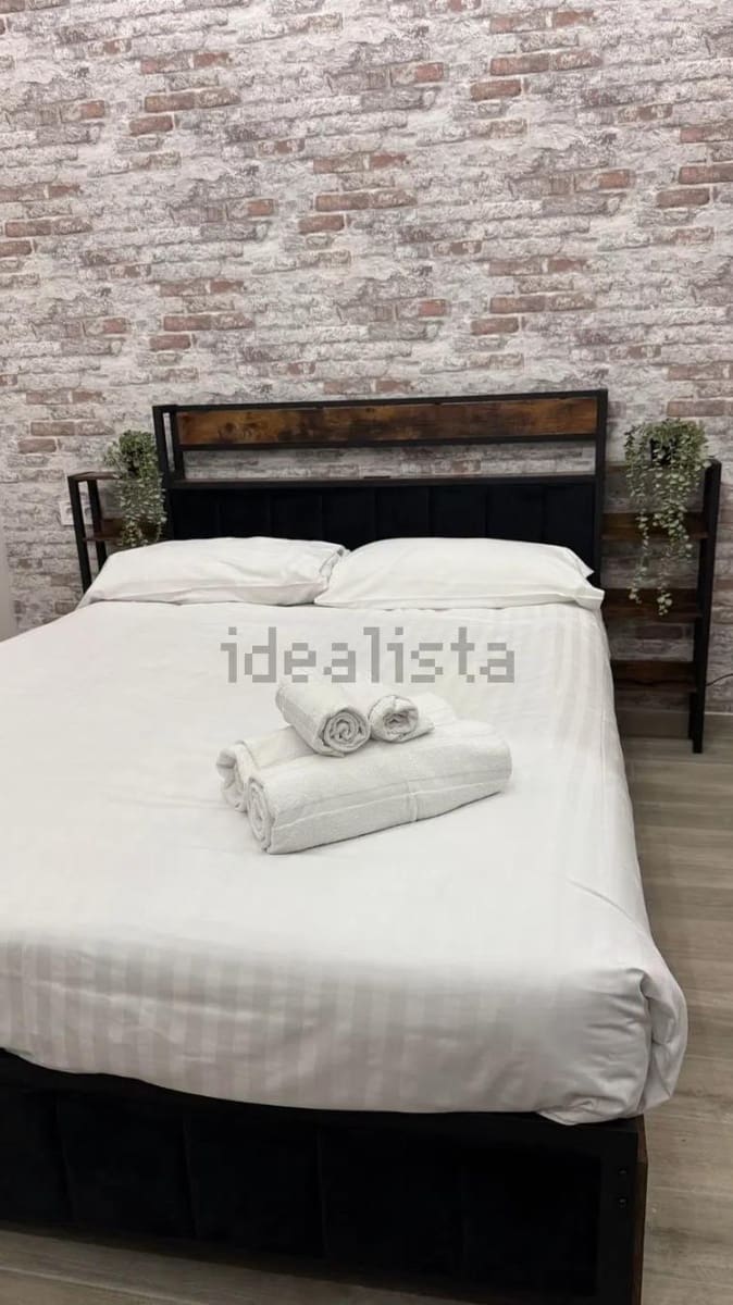 Loft til salgs i Valencia by - € 190 000 (Ref: 9806507)