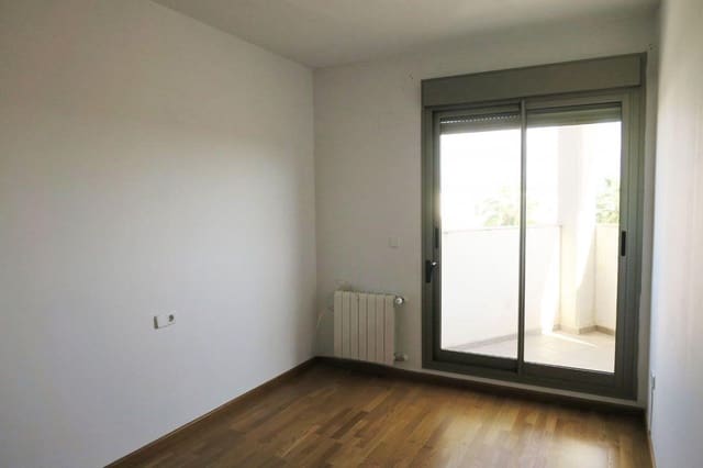Villa/Maison Mitoyenne de 3 chambres à louer à Bétera avec piscine garage - 2 500 € (Ref: 9815867)