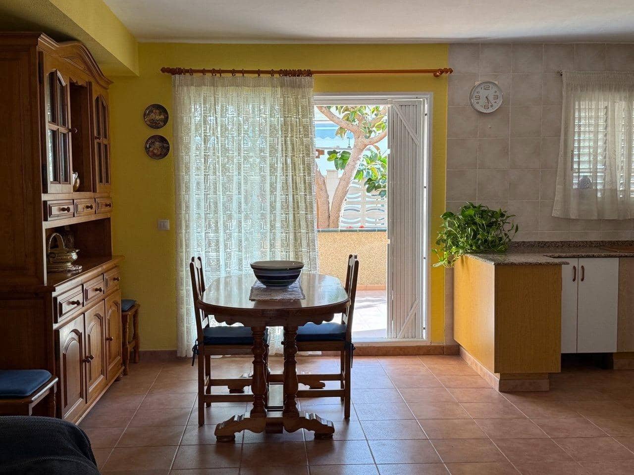4 soveværelse Villa til salg i Almarda med garage - € 335.000 (Ref: 9822947)