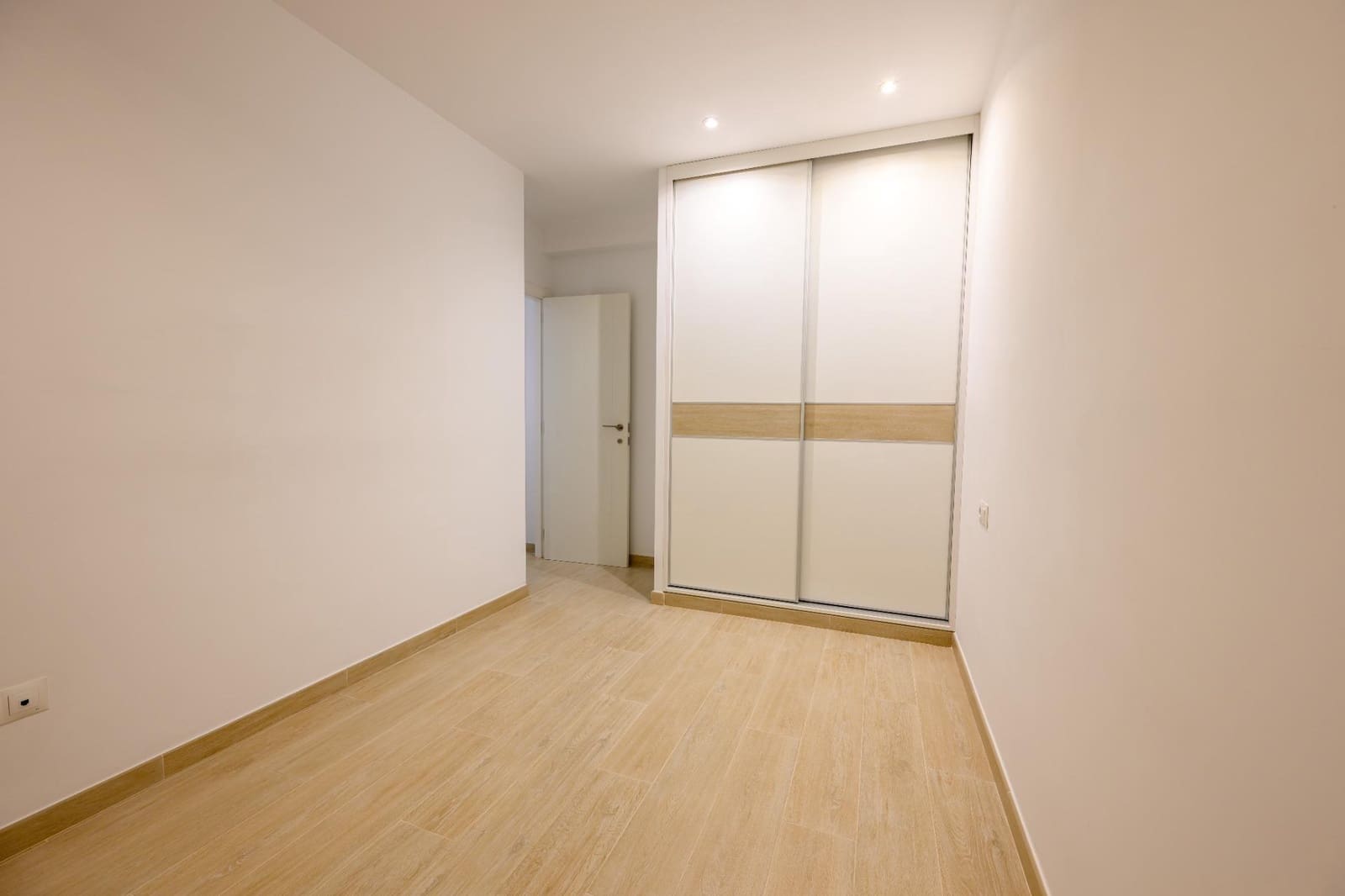 2 slaapkamer Appartement te koop in Valencia stad - € 360.000 (Ref: 9822948)