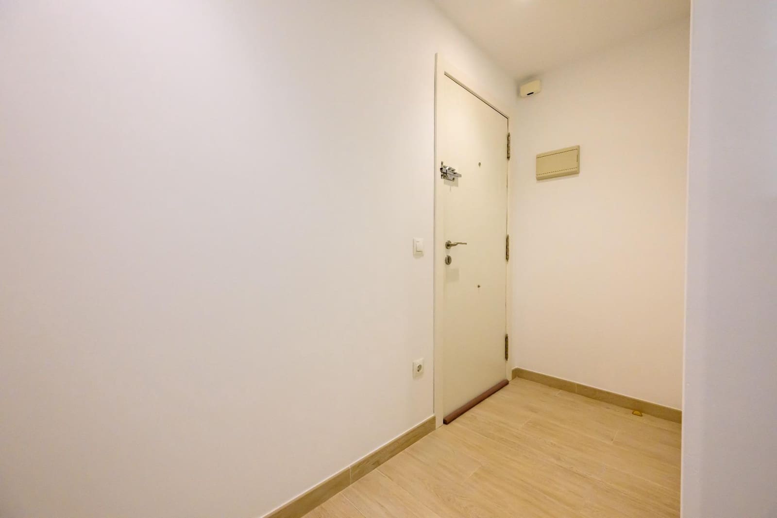 2 slaapkamer Appartement te koop in Valencia stad - € 360.000 (Ref: 9822948)