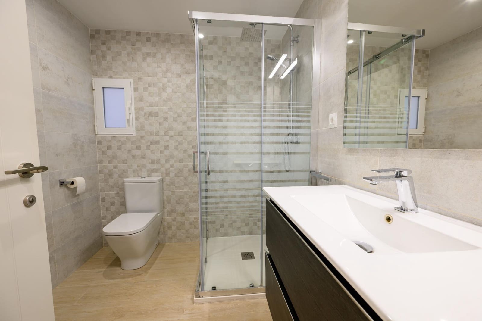 2 slaapkamer Appartement te koop in Valencia stad - € 360.000 (Ref: 9822948)