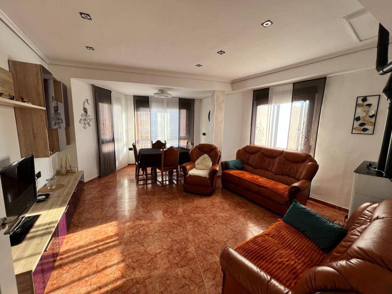 Appartement de 3 chambres à louer à Tavernes de la Valldigna - 700 € (Ref: 9825277)