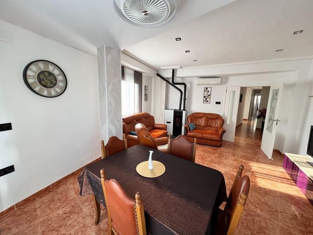 Appartement de 3 chambres à louer à Tavernes de la Valldigna - 700 € (Ref: 9825277)