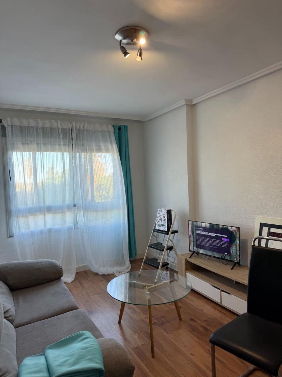 2 soveværelse Lejlighed til leje i Valencia by - € 1.500 (Ref: 9831563)