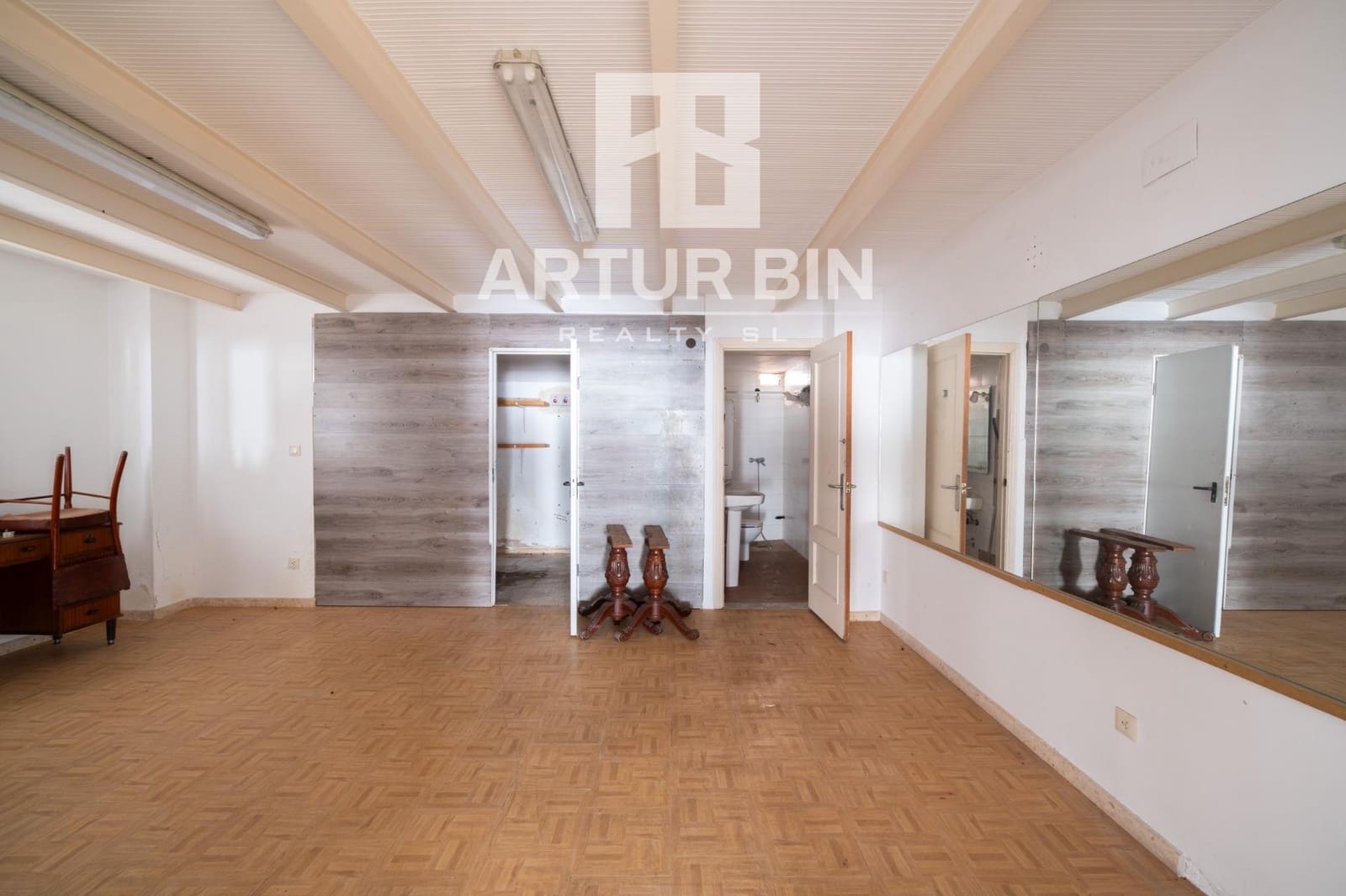 Gewerbe zu verkaufen in Tavernes de la Valldigna - 299.000 € (Ref: 9839276)