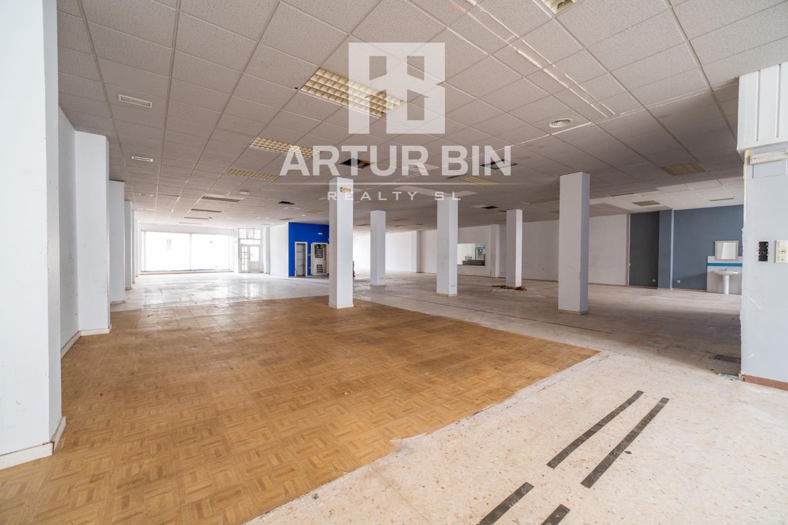 Gewerbe zu verkaufen in Tavernes de la Valldigna - 299.000 € (Ref: 9839276)