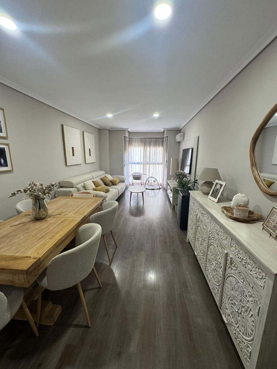 3 sovrum Lägenhet till salu i Valencia stad med garage - 399 000 € (Ref: 9849405)