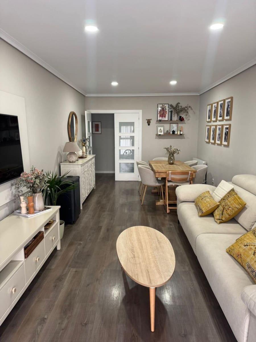 3 sovrum Lägenhet till salu i Valencia stad med garage - 399 000 € (Ref: 9849405)