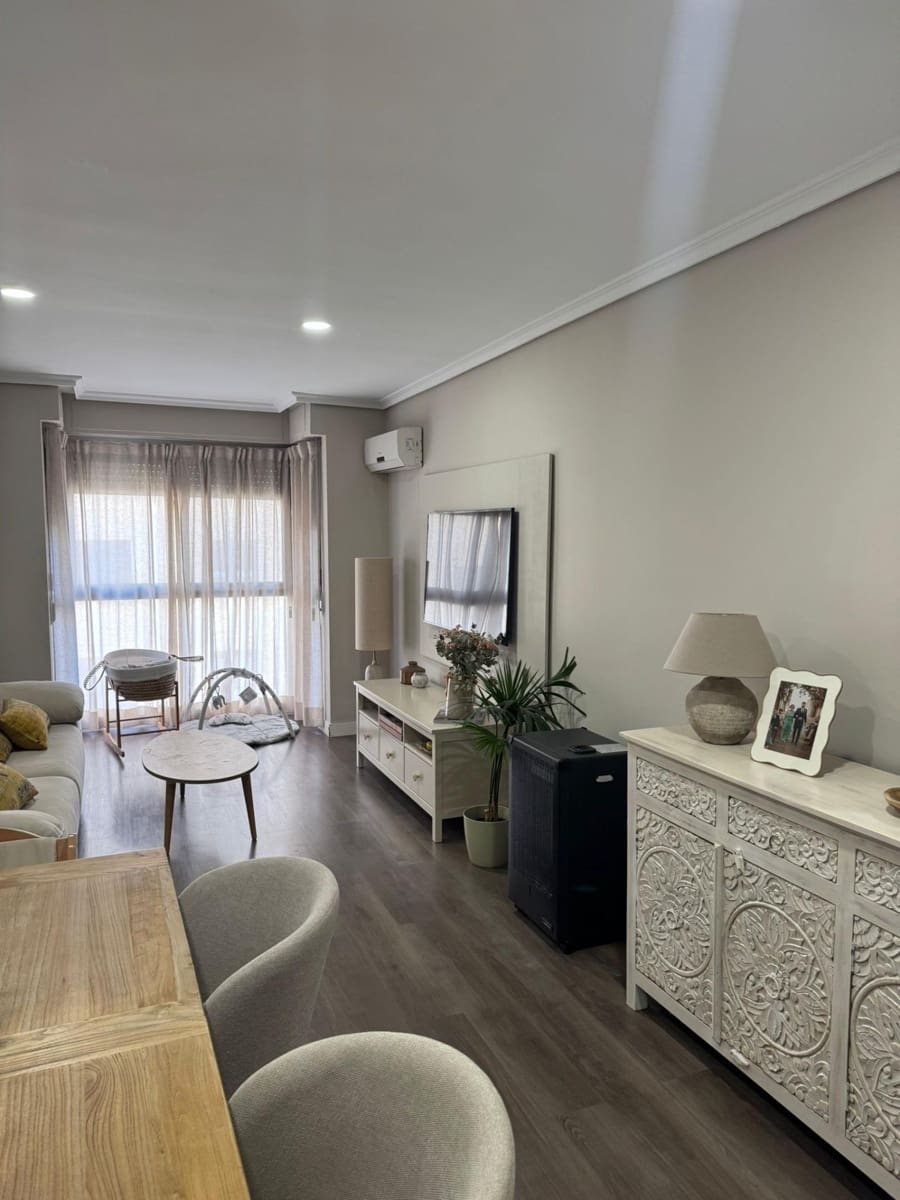 3 sovrum Lägenhet till salu i Valencia stad med garage - 399 000 € (Ref: 9849405)