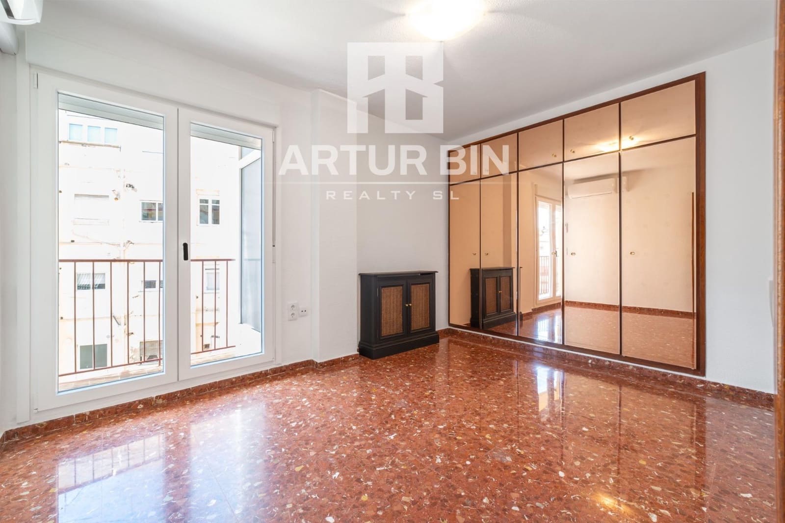 4 soverom Leilighet til leie i Valencia by med garasje - € 2 500 (Ref: 9849406)