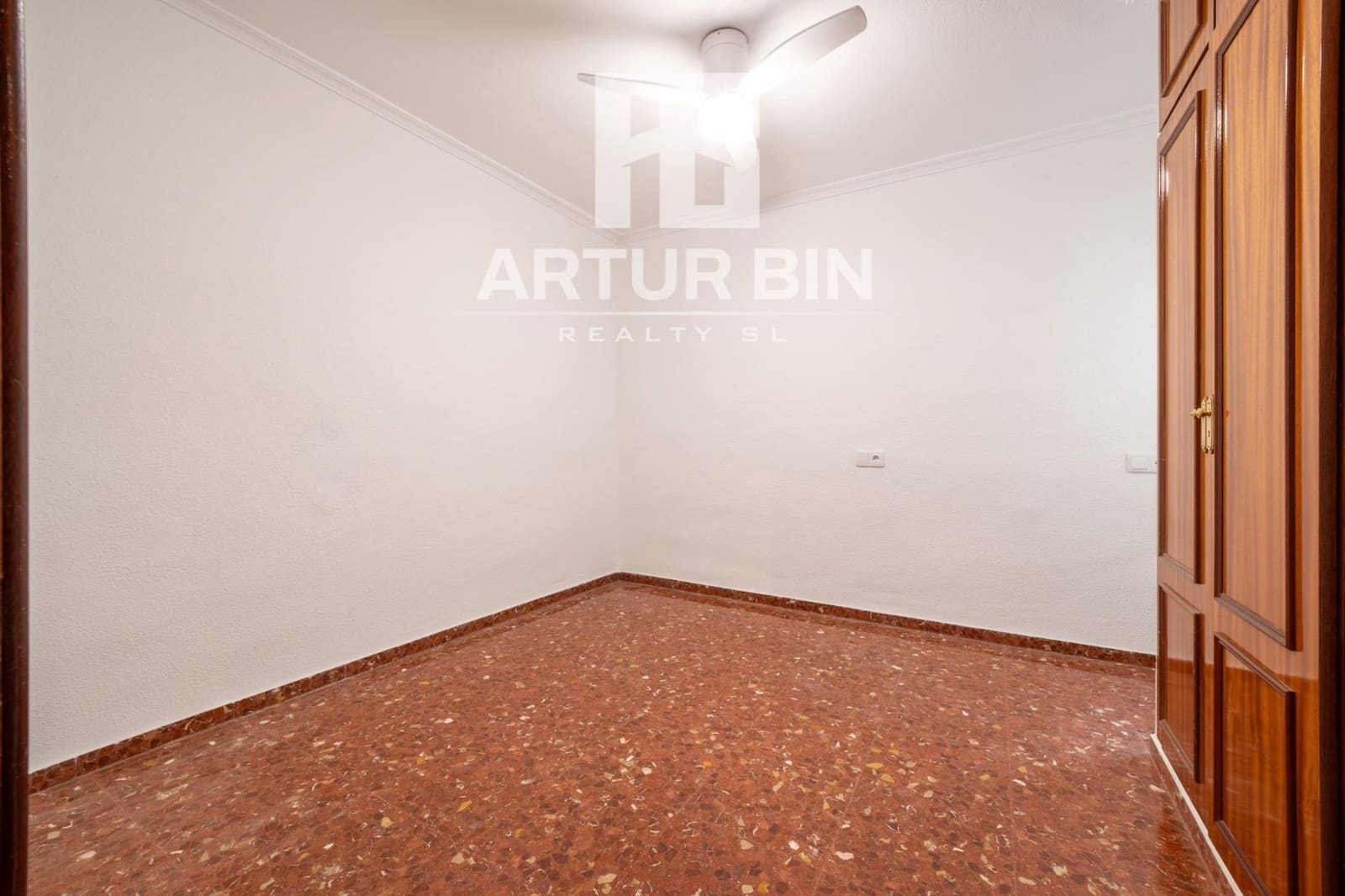 4 soverom Leilighet til leie i Valencia by med garasje - € 2 500 (Ref: 9849406)