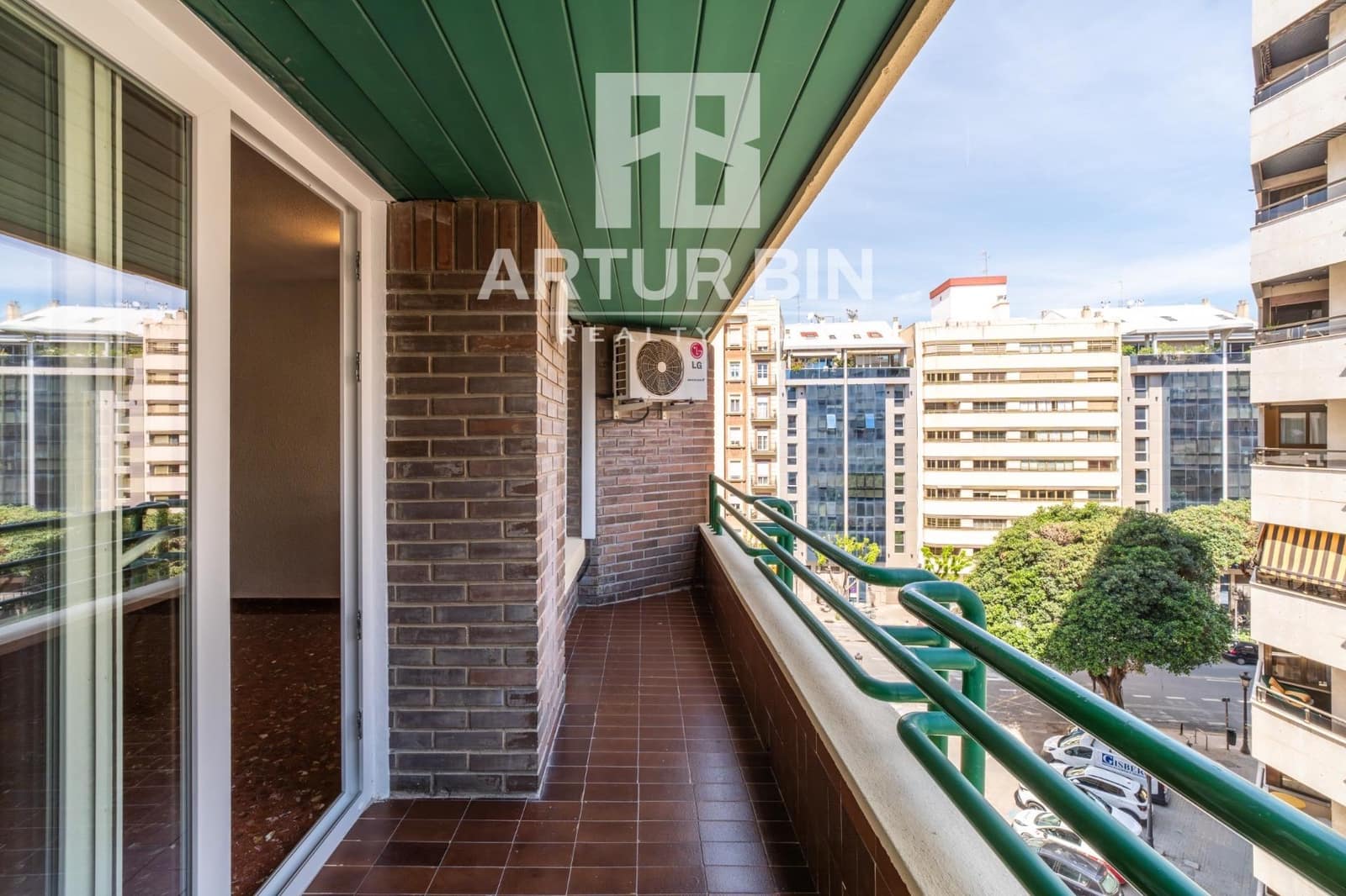 4 soverom Leilighet til leie i Valencia by med garasje - € 2 500 (Ref: 9849406)