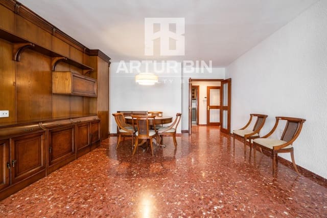 4 soverom Leilighet til leie i Arrancapins, Valencia by med garasje - € 2 500 (Ref: 9849406)