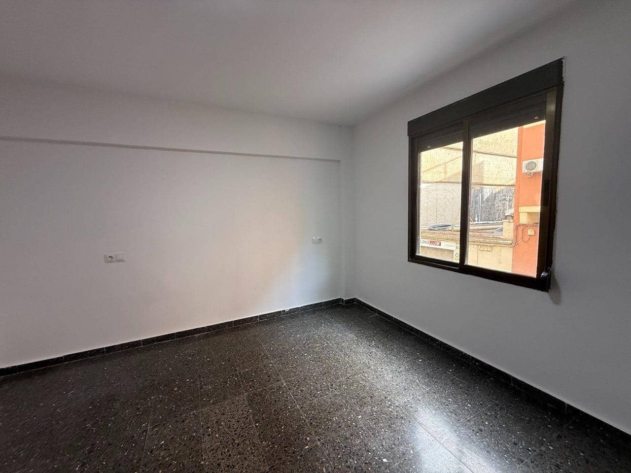 3 slaapkamer Appartement te koop in Tavernes de la Valldigna - € 125.000 (Ref: 9851788)
