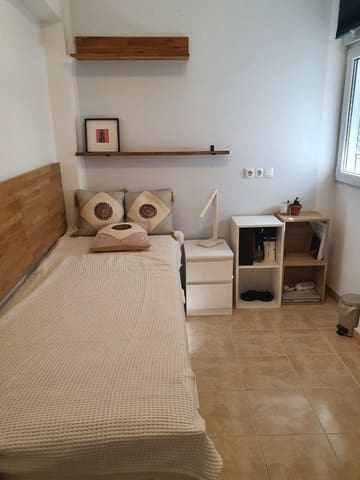 2 bedroom Penthouse for rent in Nou Moles, Valencia city with garage - € 1,750 (Ref: 9855492)