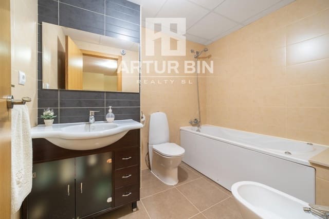 3 soveværelse Semi-Rækkehus til salg i Alzira - € 385.000 (Ref: 9855493)