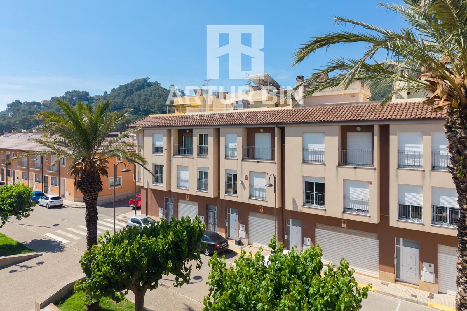 3 soveværelse Semi-Rækkehus til salg i Alzira - € 385.000 (Ref: 9855493)