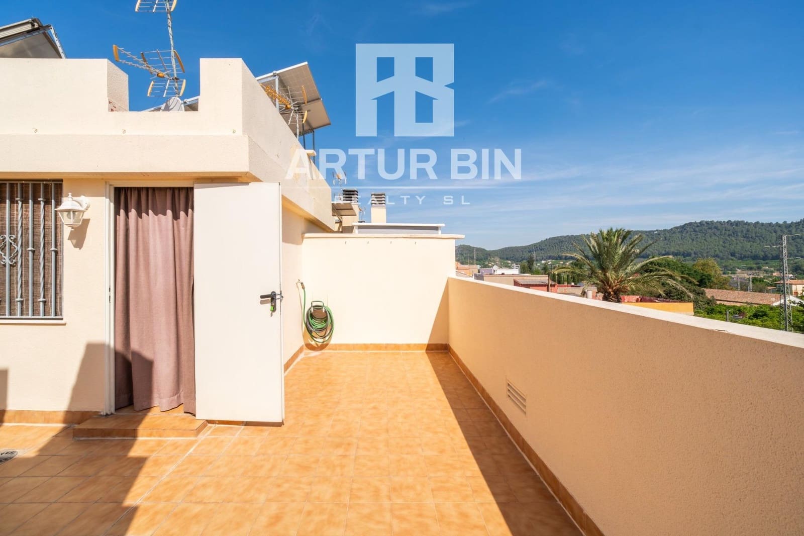 3 soveværelse Semi-Rækkehus til salg i Alzira - € 385.000 (Ref: 9855493)