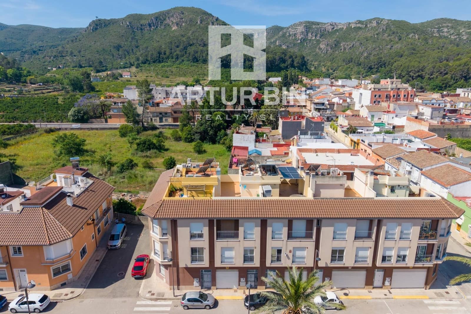 3 soveværelse Semi-Rækkehus til salg i Alzira - € 385.000 (Ref: 9855493)