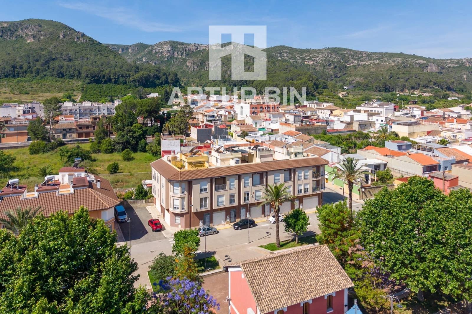 3 soveværelse Semi-Rækkehus til salg i Alzira - € 385.000 (Ref: 9855493)