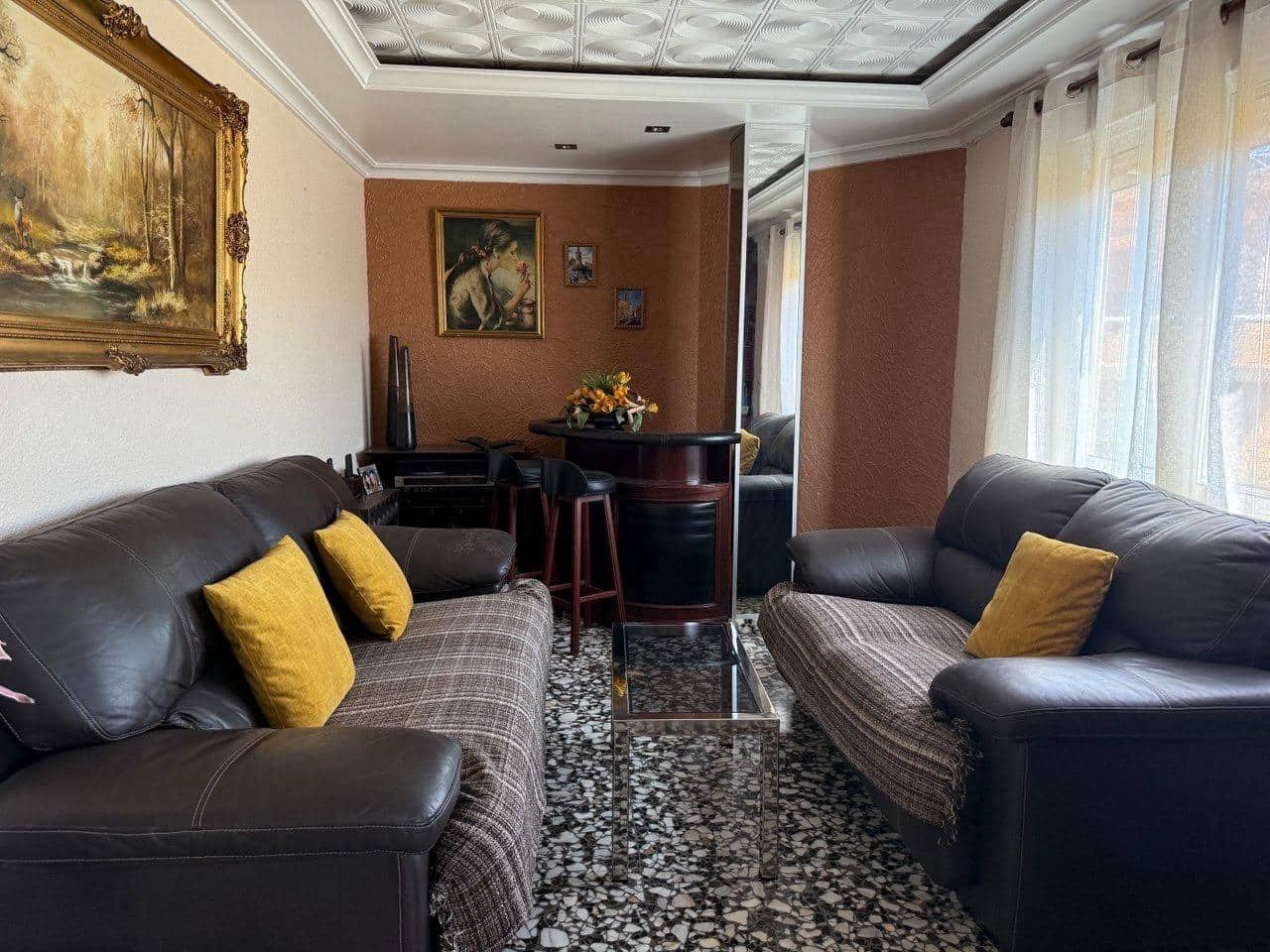 4 bedroom Apartment for sale in La Vall d'Uixo - € 110,000 (Ref: 9860123)