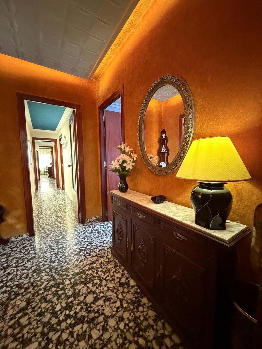 4 bedroom Apartment for sale in La Vall d'Uixo - € 110,000 (Ref: 9860123)