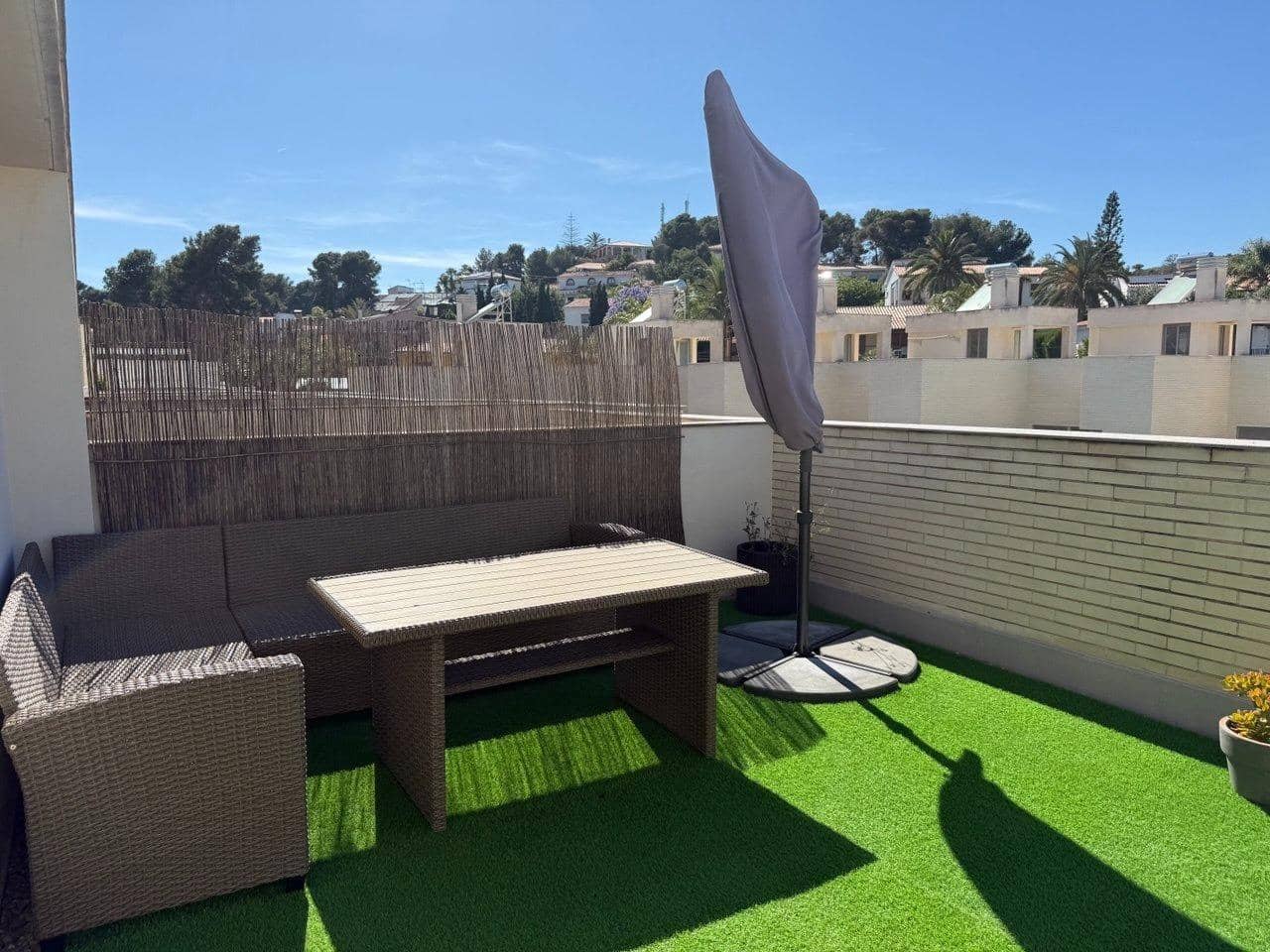 4 bedroom Terraced Villa for rent in Alginet with pool garage - € 3,500 (Ref: 9865223)