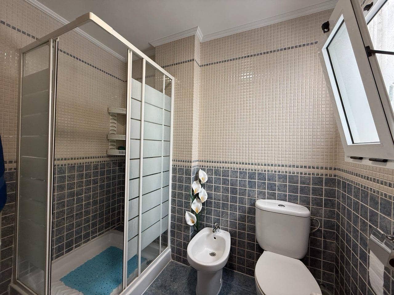 4 bedroom Terraced Villa for rent in Alginet with pool garage - € 3,500 (Ref: 9865223)