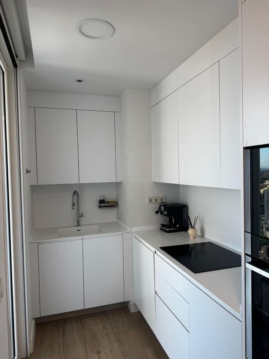 2 bedroom Apartment for rent in Valencia city with pool garage - € 3,200 (Ref: 9865224)