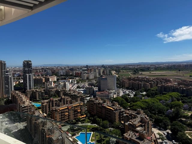 2 soveværelse Lejlighed til leje i Sant Pau, Valencia by med swimmingpool garage - € 3.200 (Ref: 9865224)