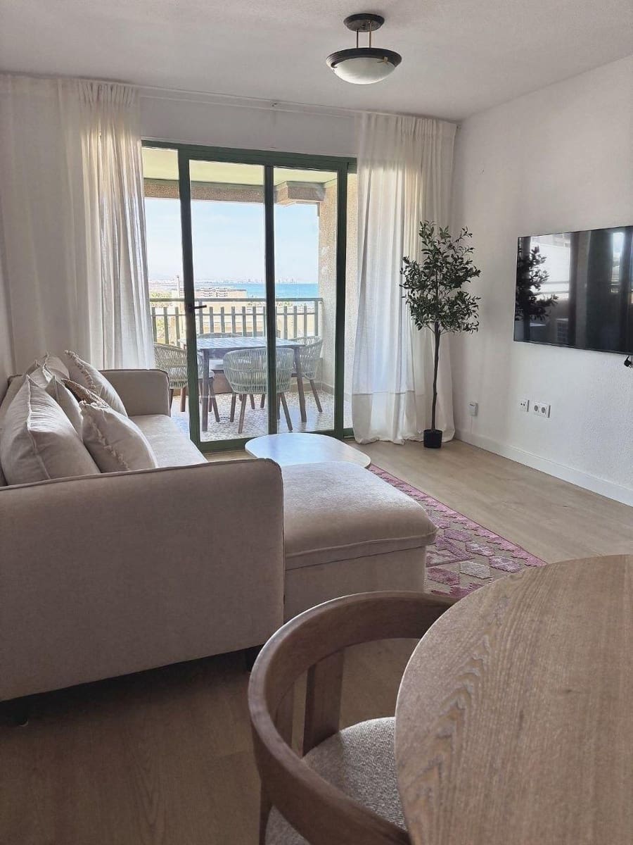 2 bedroom Apartment for rent in Valencia city with pool - € 1,900 (Ref: 9867038)
