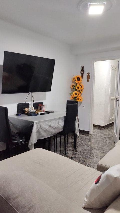 3 bedroom Apartment for sale in Mislata - € 149,000 (Ref: 9876462)