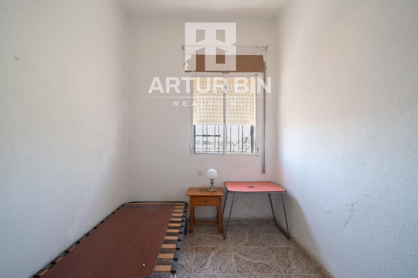 4 bedroom Finca/Country House for sale in Godelleta - € 228,000 (Ref: 9876466)