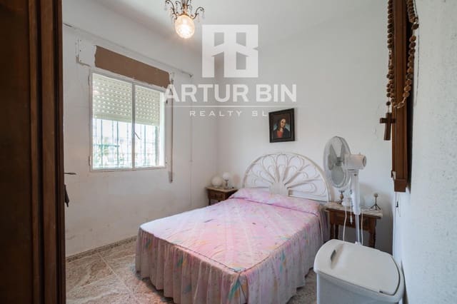 4 bedroom Finca/Country House for sale in Godelleta - € 228,000 (Ref: 9876466)