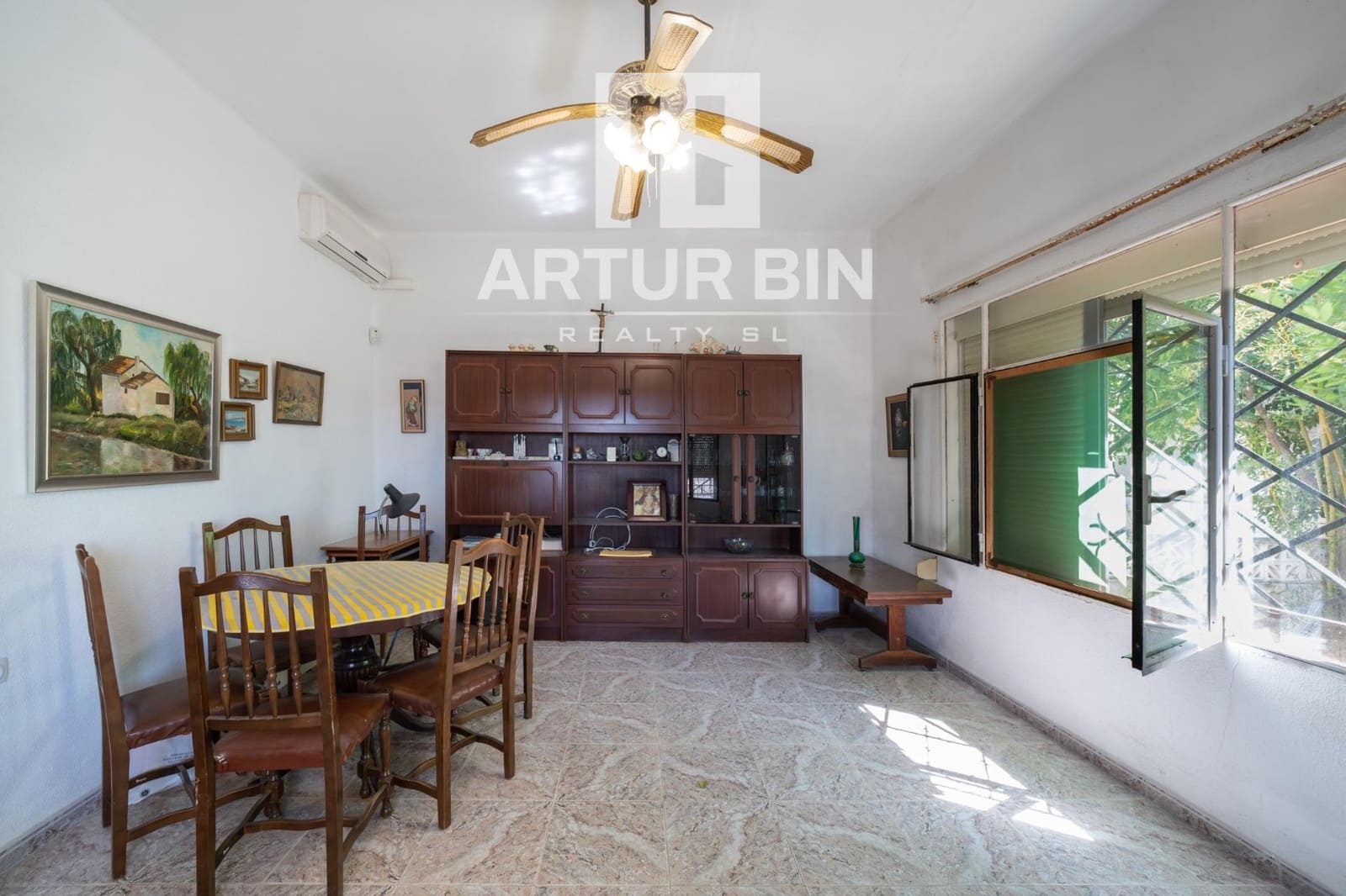 4 bedroom Finca/Country House for sale in Godelleta - € 228,000 (Ref: 9876466)