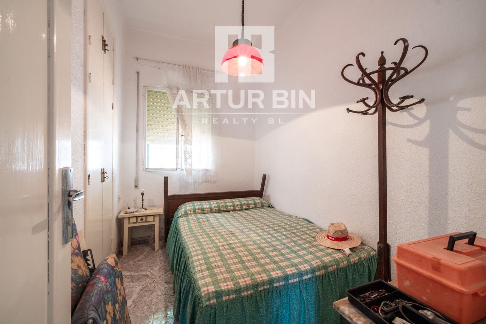 4 bedroom Finca/Country House for sale in Godelleta - € 228,000 (Ref: 9876466)