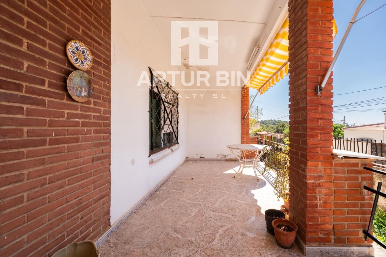 4 bedroom Finca/Country House for sale in Godelleta - € 228,000 (Ref: 9876466)