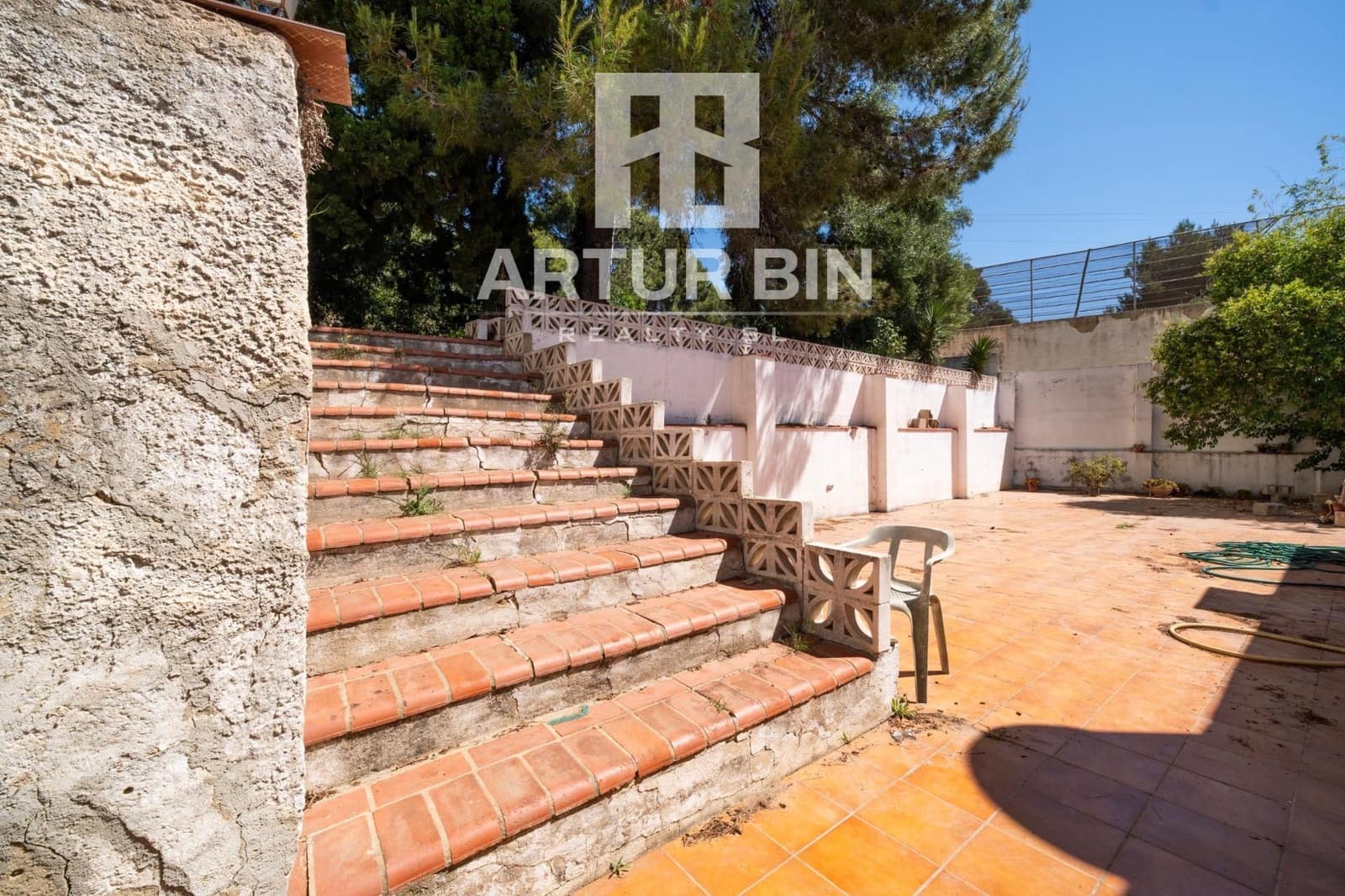 4 bedroom Finca/Country House for sale in Godelleta - € 228,000 (Ref: 9876466)