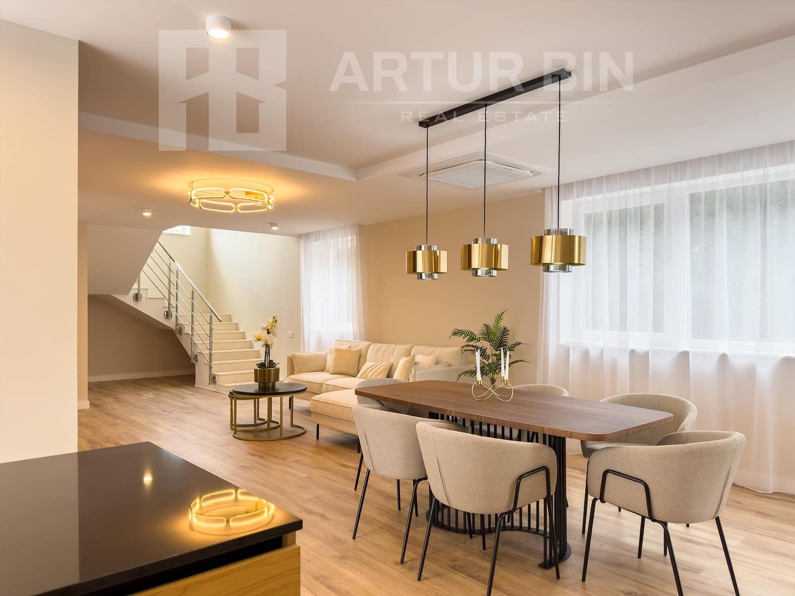 Chalet de 4 habitaciones en Calpe / Calp en venta con piscina - 1.090.000 € (Ref: 9878889)