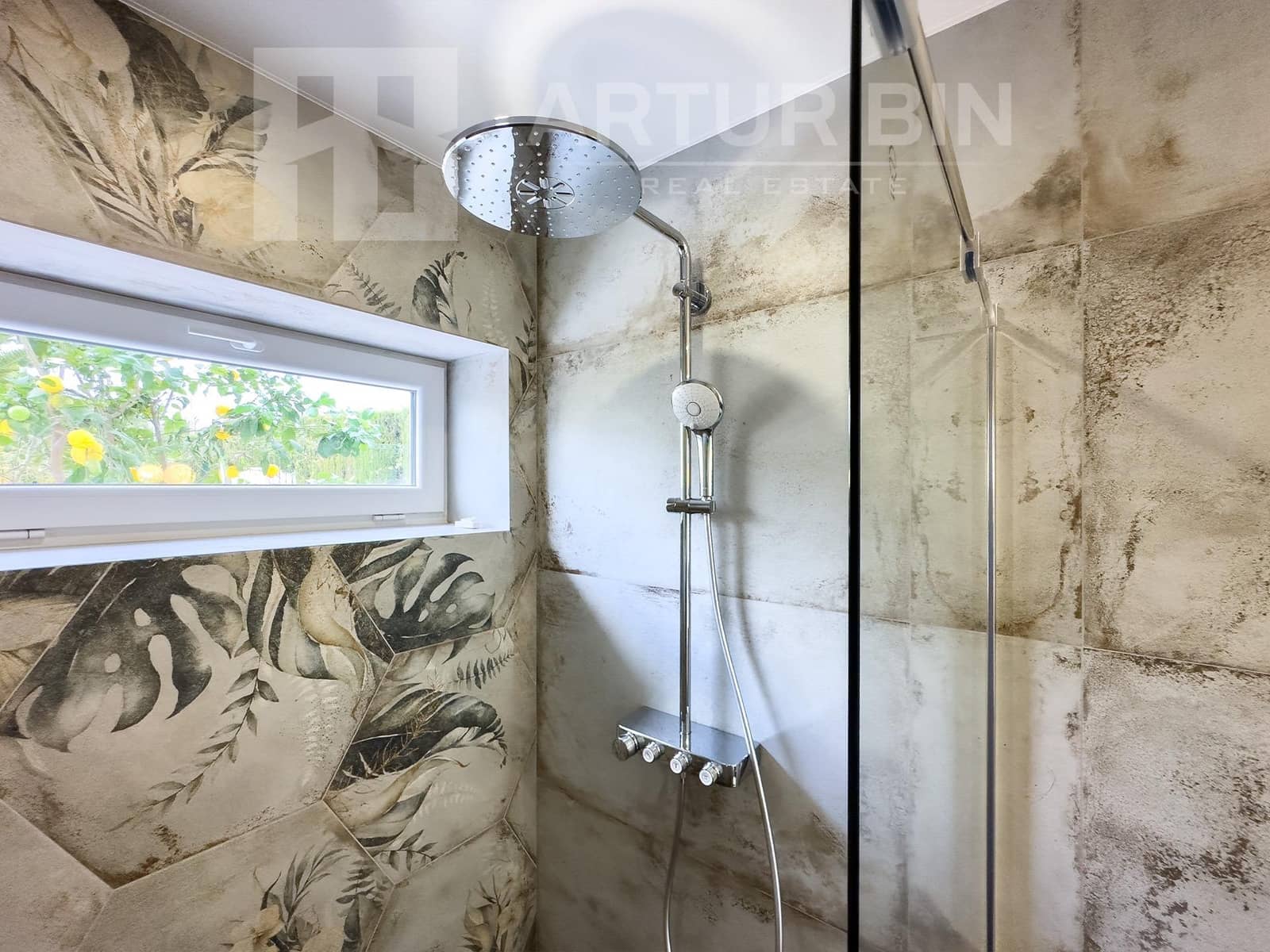 Chalet de 4 habitaciones en Calpe / Calp en venta con piscina - 1.090.000 € (Ref: 9878889)
