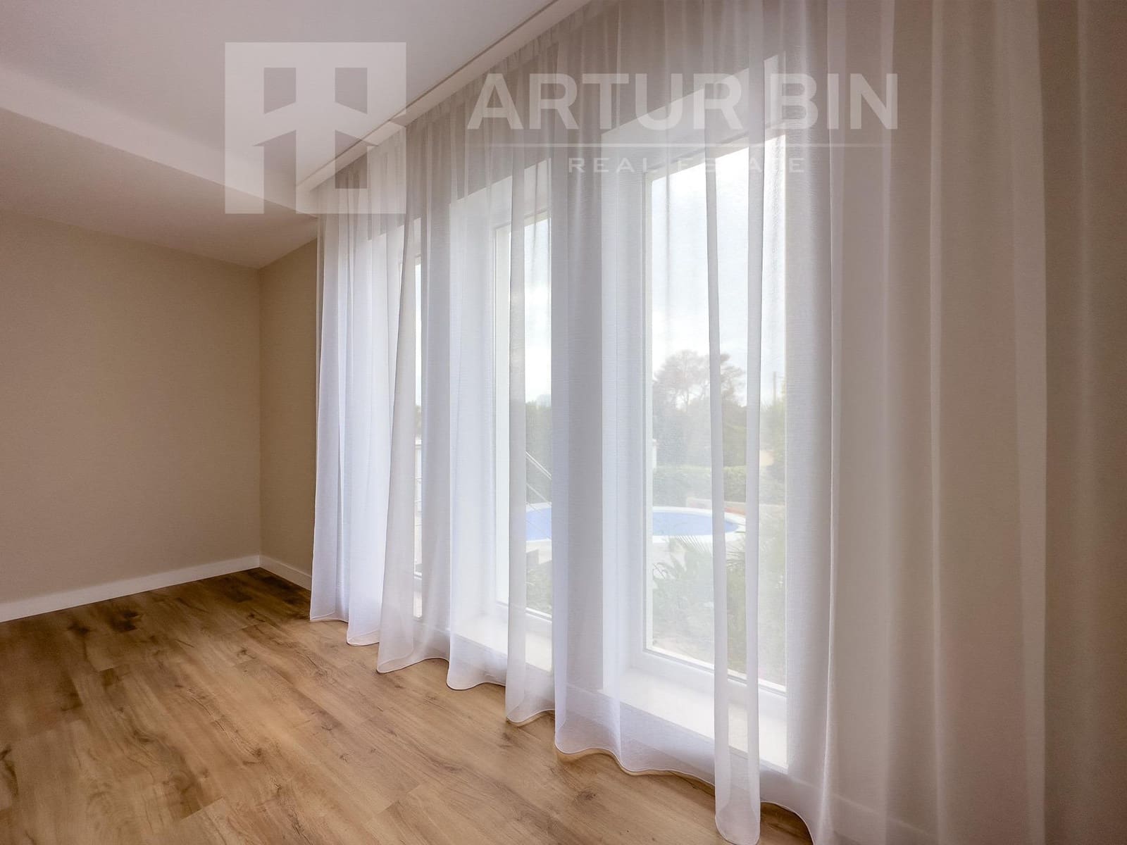 Chalet de 4 habitaciones en Calpe / Calp en venta con piscina - 1.090.000 € (Ref: 9878889)