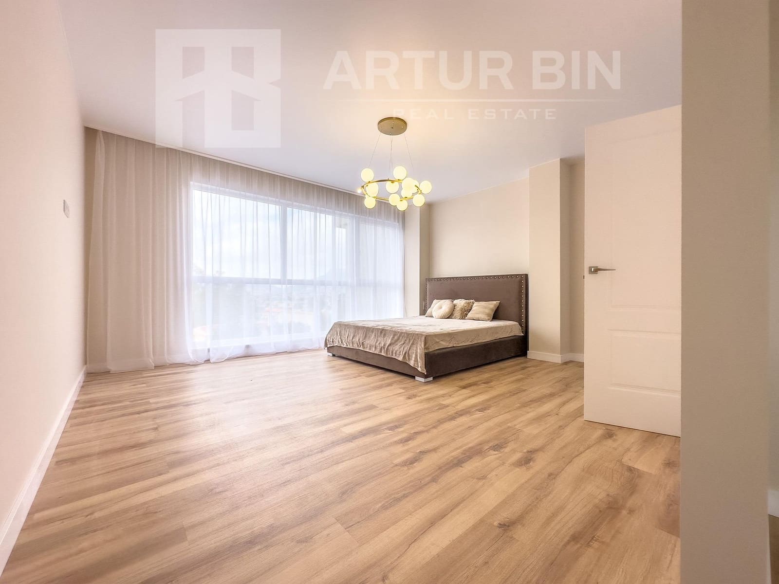Chalet de 4 habitaciones en Calpe / Calp en venta con piscina - 1.090.000 € (Ref: 9878889)