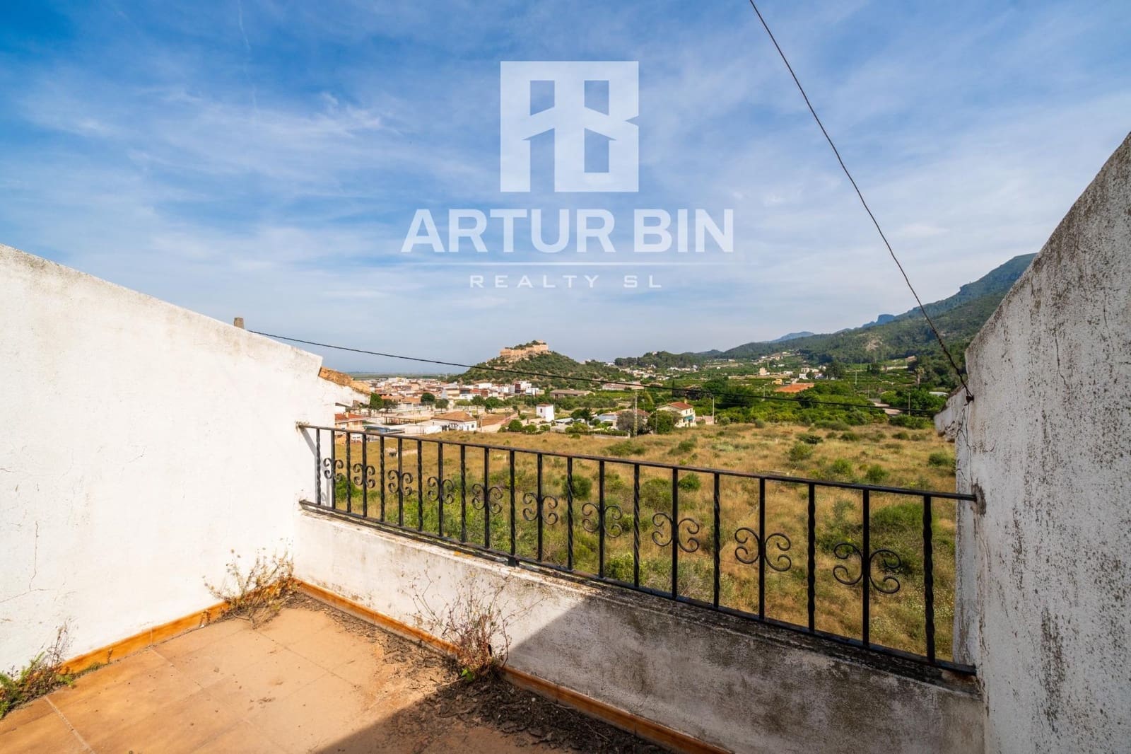 7 bedroom Villa for sale in Corbera with garage - € 200,000 (Ref: 9878890)
