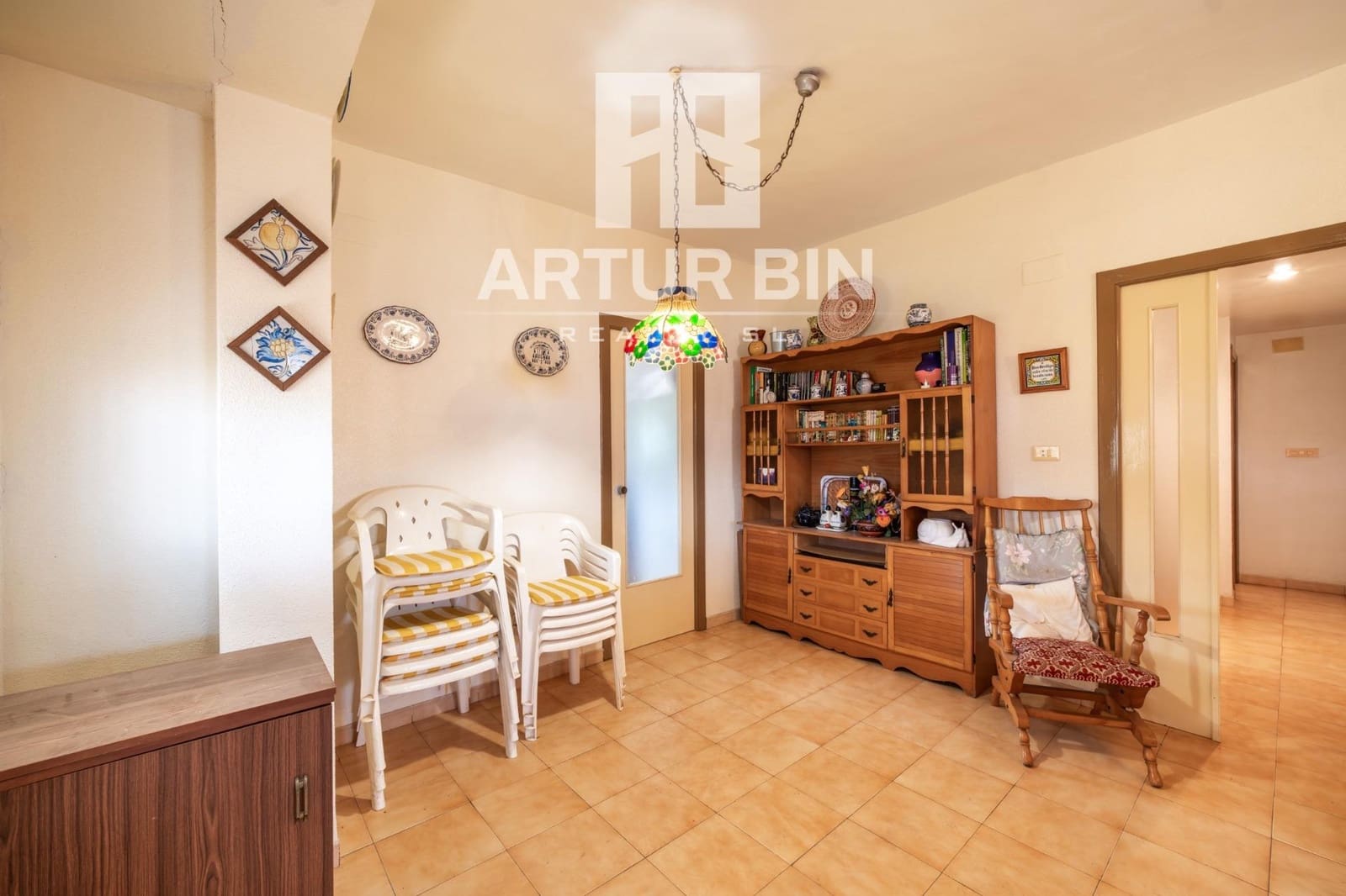 7 bedroom Villa for sale in Corbera with garage - € 200,000 (Ref: 9878890)